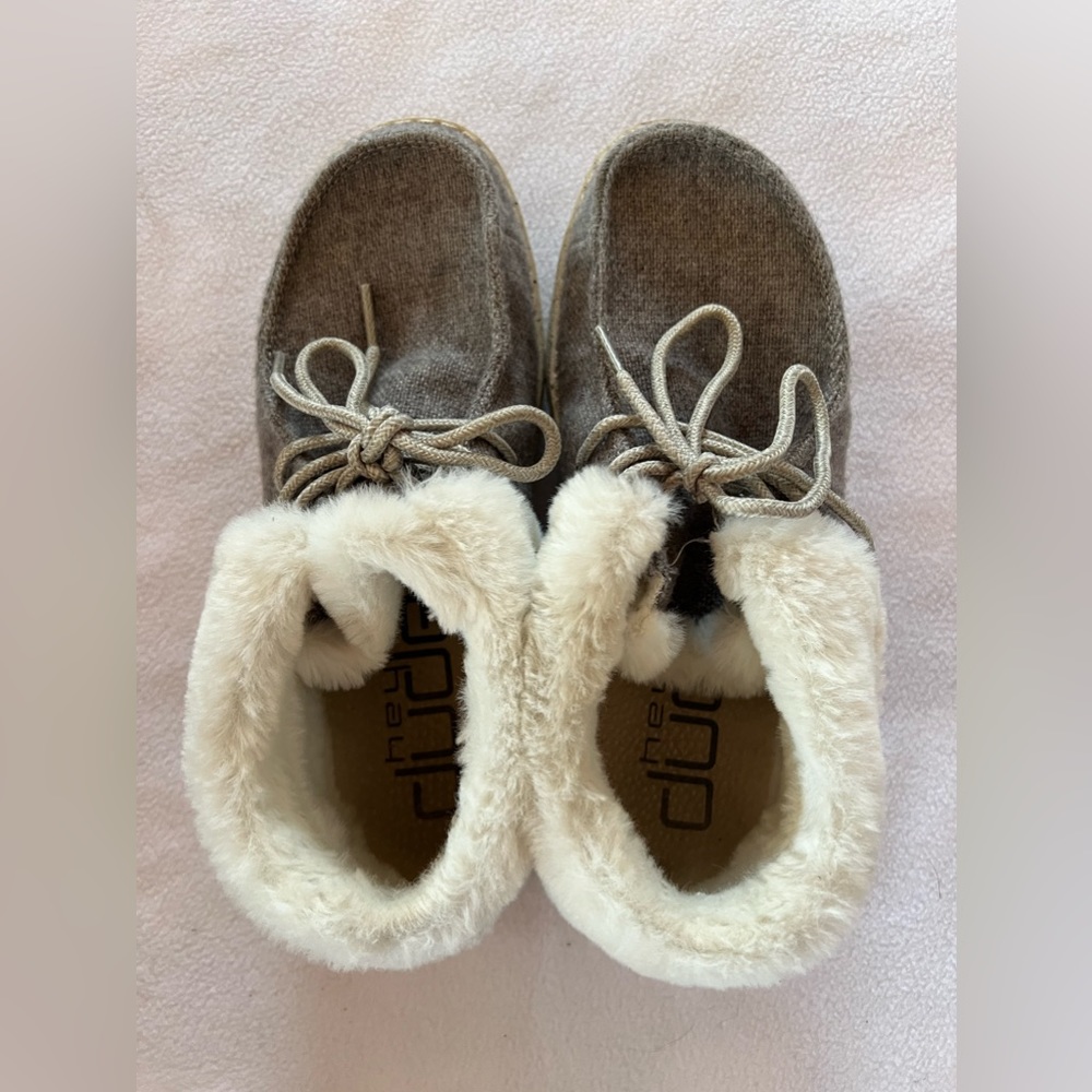 SHERPA HEY DUDES SIZE 5 WOMENS